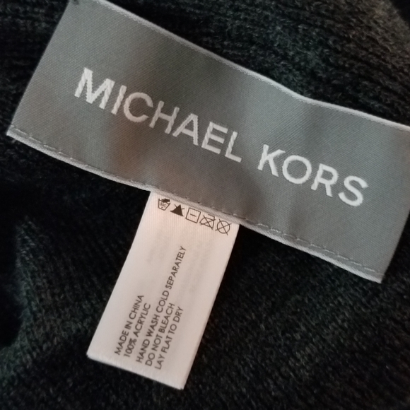 Michael Kors Dark Gray Winter Beanie - Picture 3 of 7
